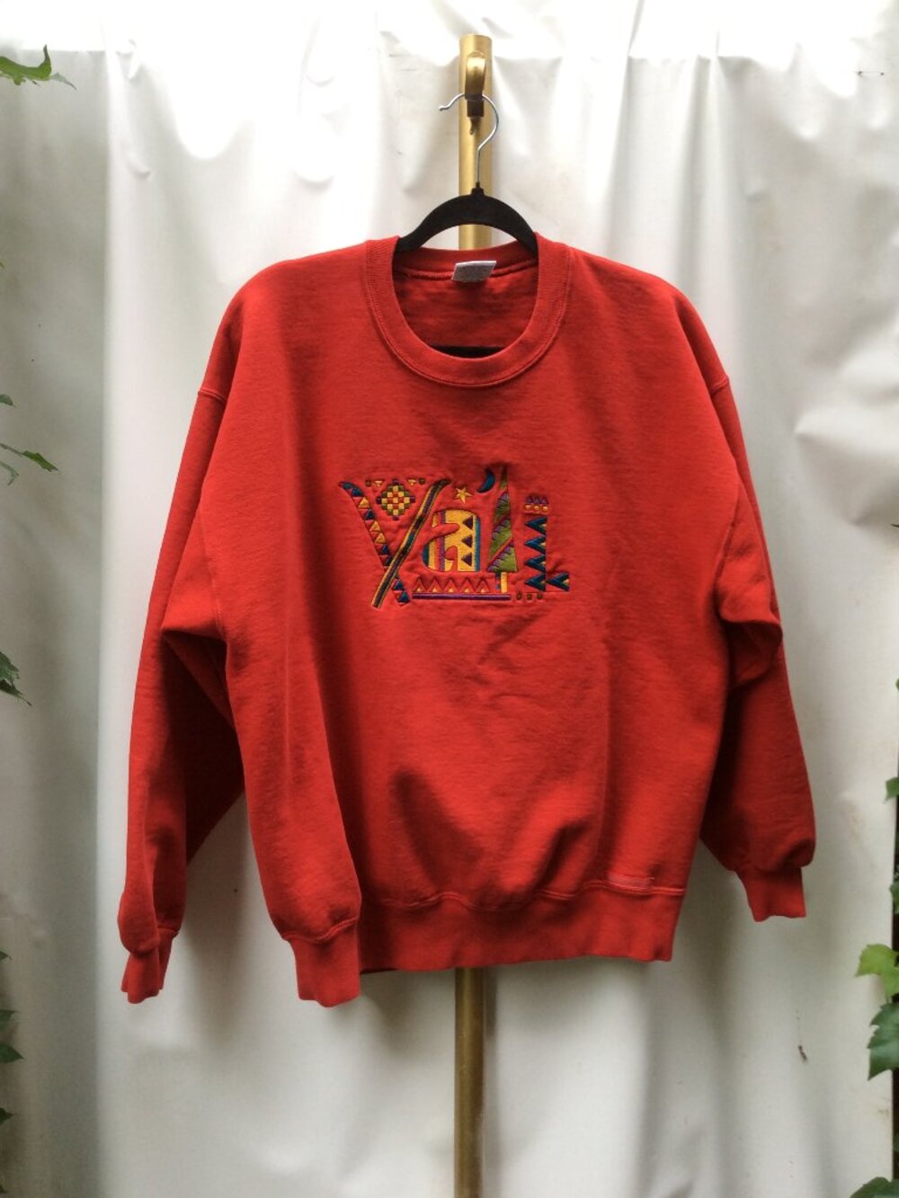 Crazy Shirts Crazy Sweats Geometric Embroidered Sweatshirt M